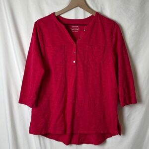 Chicos The Ultimate Tee Red 3/4 Sleeve Button Neck Top Womens Size M Holiday
